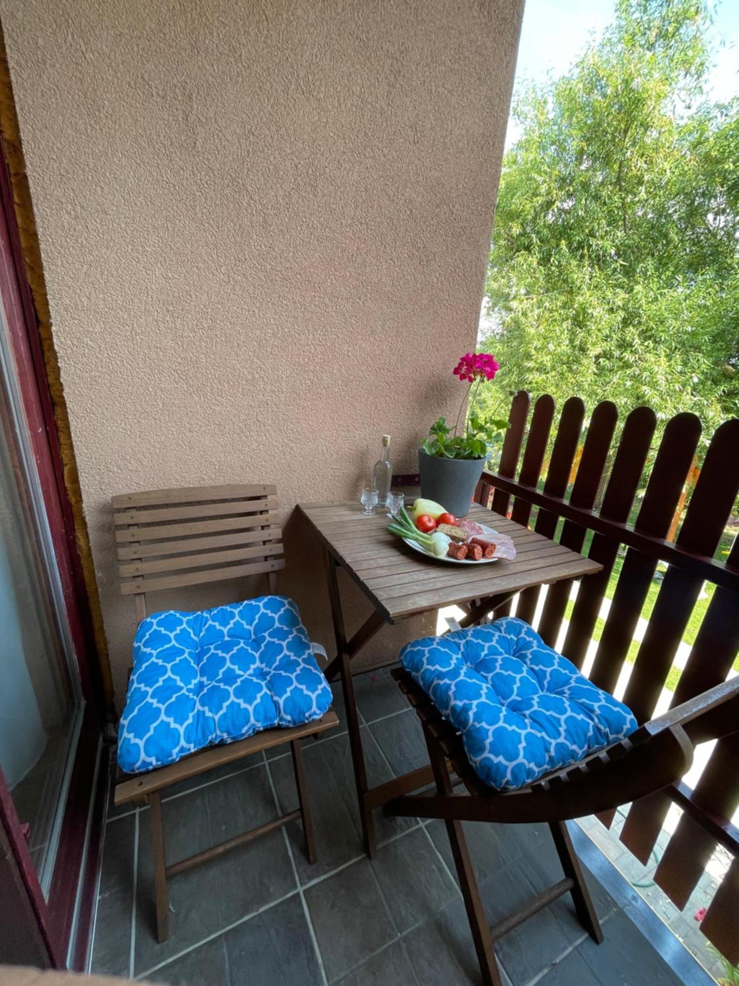 Linett Apartman Hajdúszoboszló Exterior foto